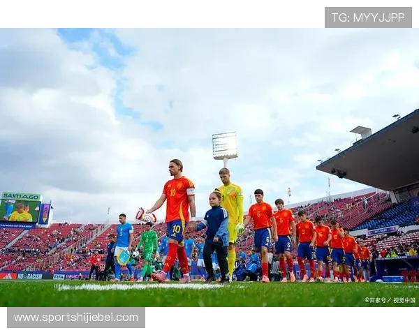 卡塔尔世界杯新闻稿：各国球队备战情况与赛前热身活动报道